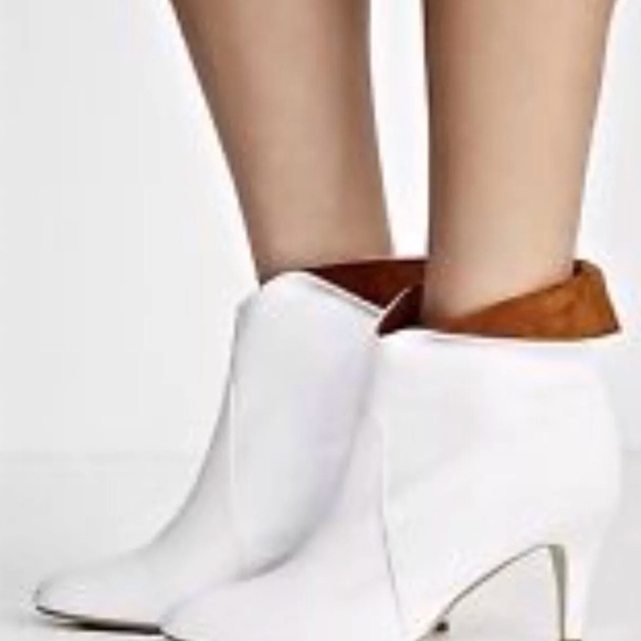 Jeffrey Campbell White Booties - Picture 1 of 4